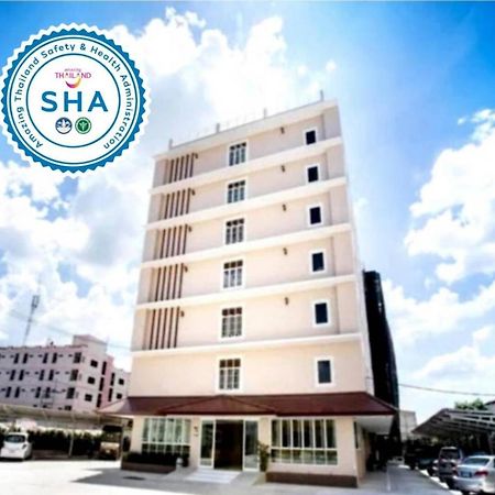 P.A. Thani Hotel Nakhon Sawan Εξωτερικό φωτογραφία
